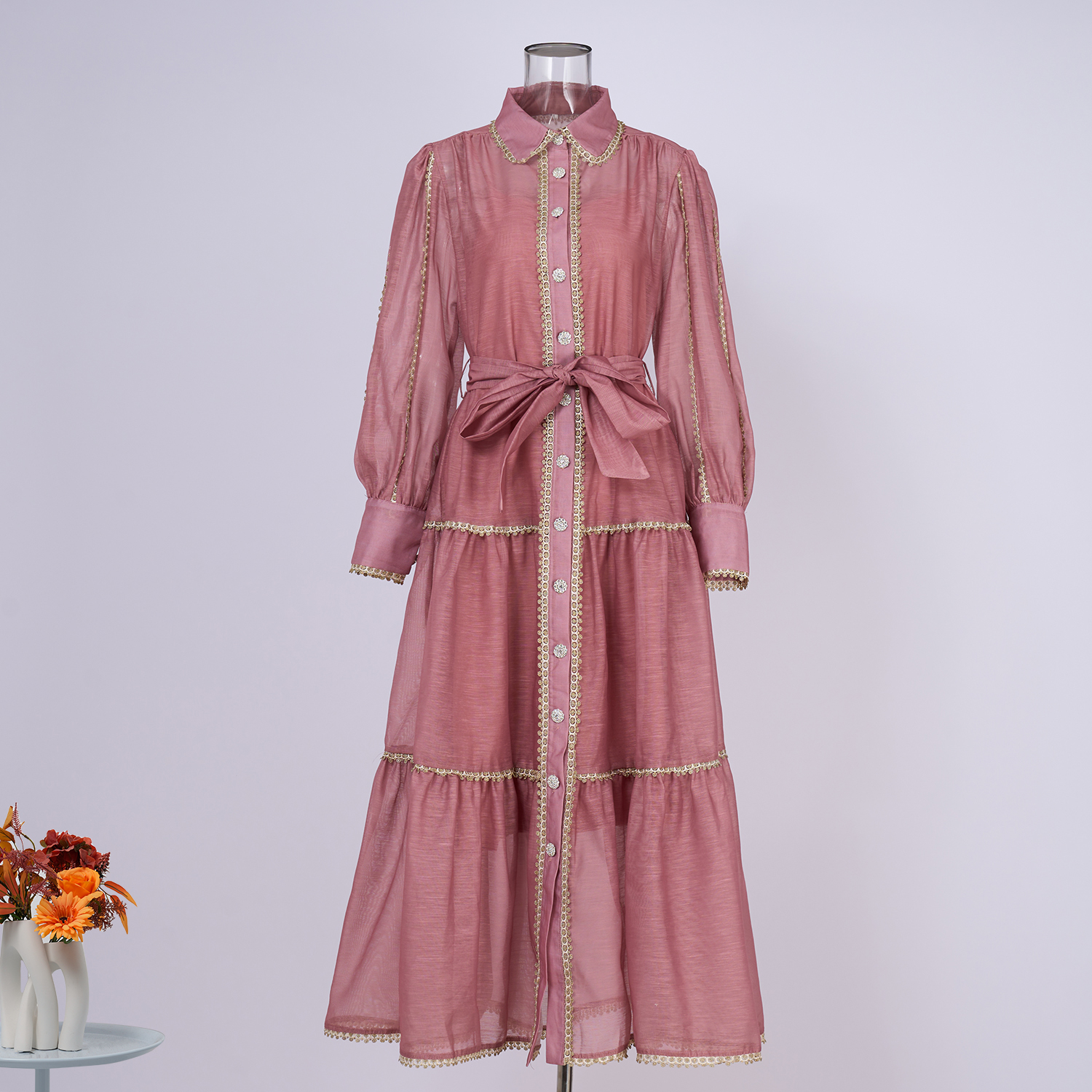 Real shot vintage palace style lantern long sleeved lapel waist cinched single breasted dress elegant dress long skirt