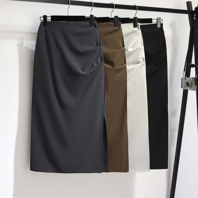 Half length skirt for women in the spring of 2025, Korean version, fashionable temperament, versatile, split hip skirt, high waist slimming mid length skirt