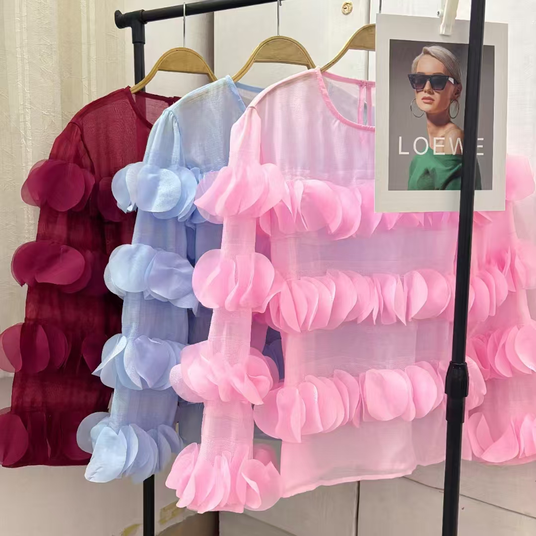 European Goods 2025 New Product Women's Wear Heavy Industry Wave Piece Design Sense Short Shirt Solid Color Top