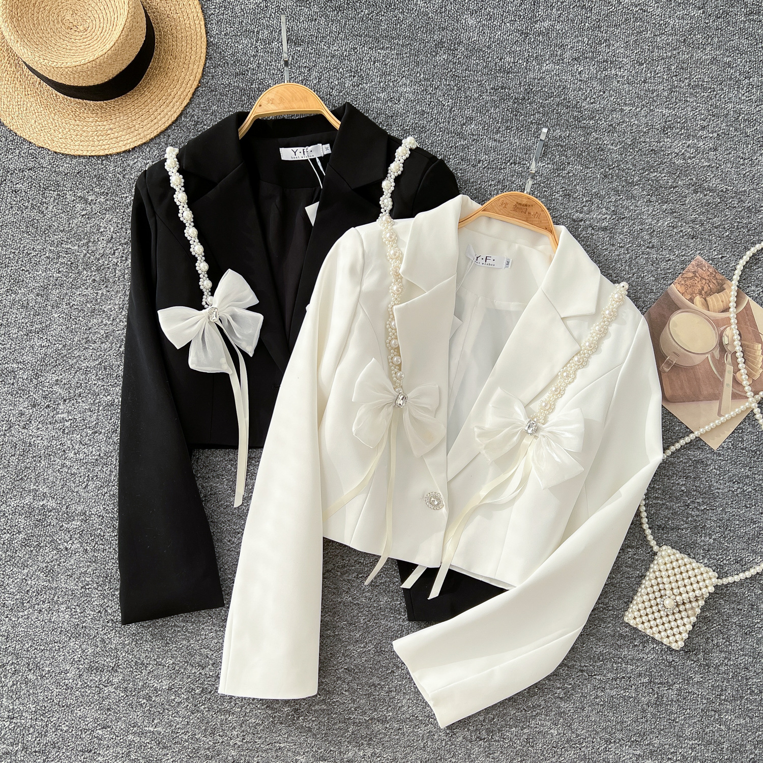 Small Fragrant Style Women's 2024 Autumn New Heavy Industry Nail Bead Bow Decoration Short Style Small Suit Long Sleeve Top