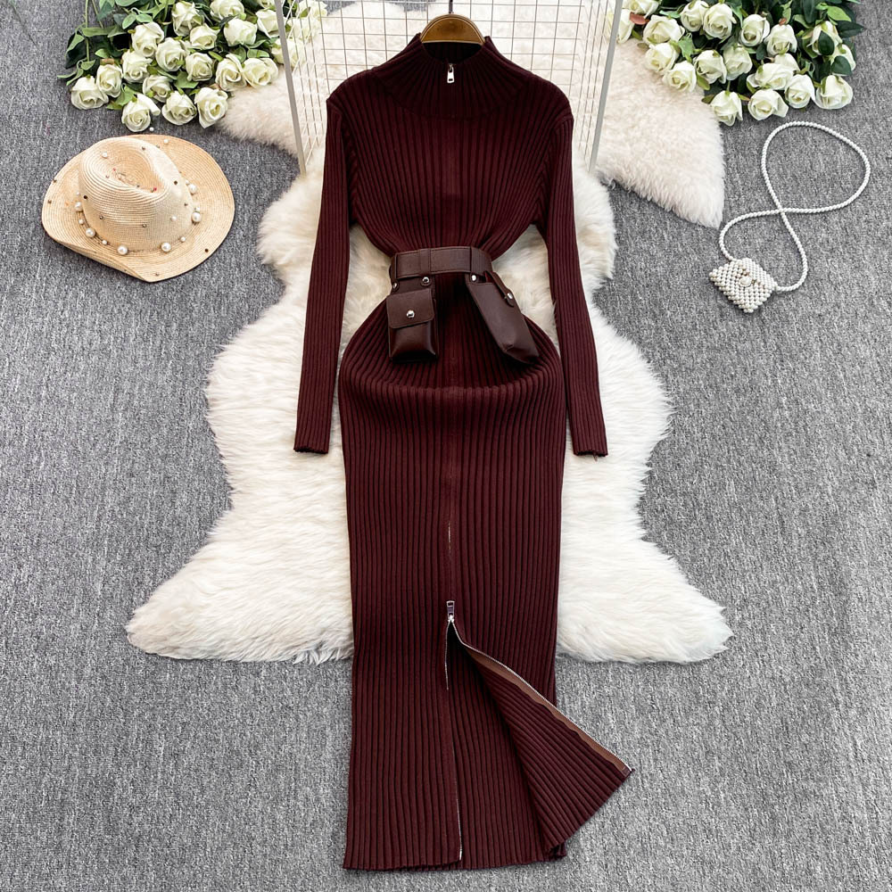 French style black high neck dress with women's autumn and winter design, waist bag with cinched waist to show off thinness, spicy girl with hip hugging long skirt