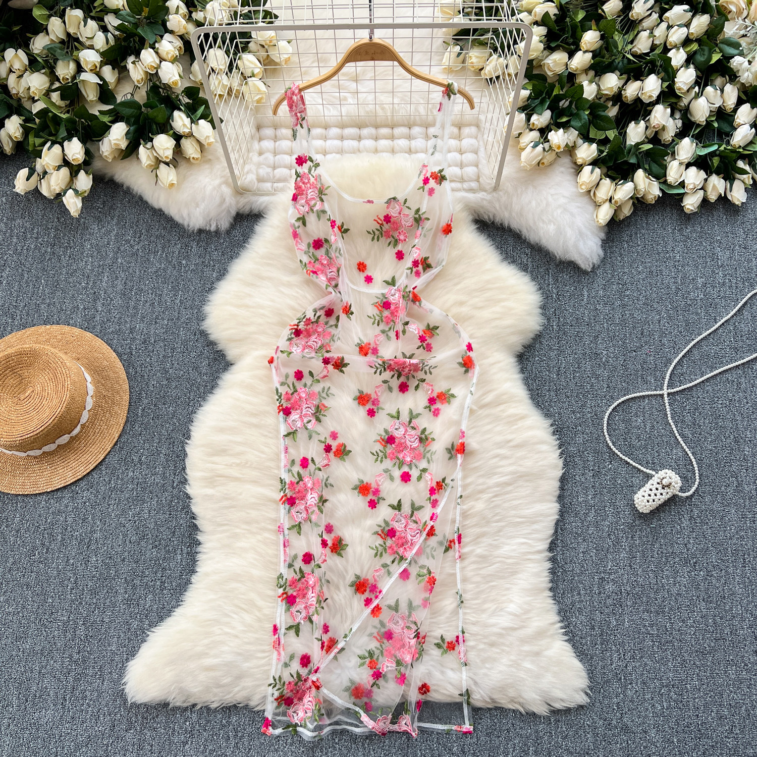 Heavy Industry Embroidered Mesh Strap Vest for Women 2024 New Fashionable Stackable Versatile Medium Long Split Dress for Women