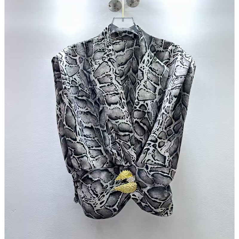 European new summer outfit retro fashionable snake skin pattern single breasted short sleeved shirt for women