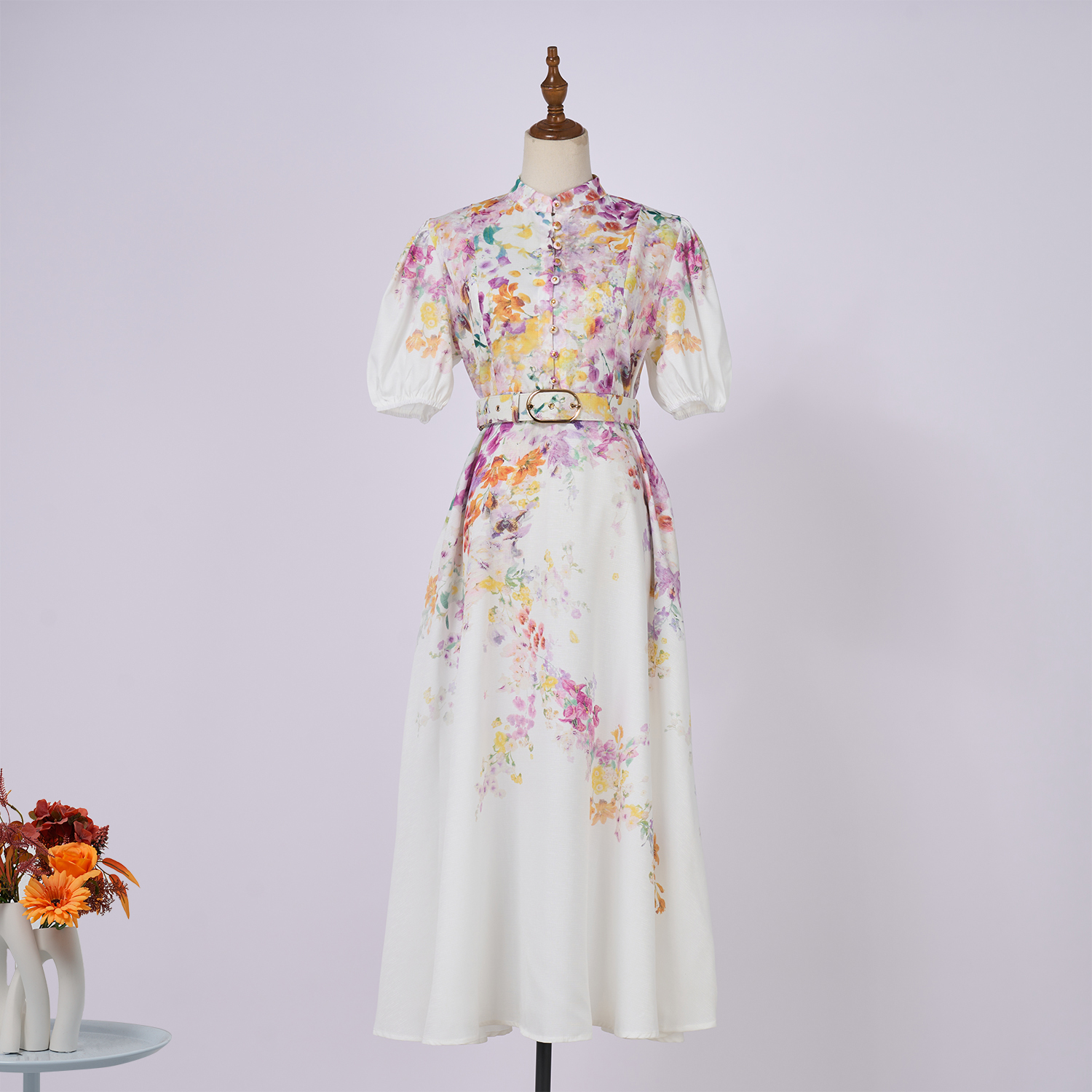 Real time spot autumn new product cream powder flower stand up collar lantern short sleeved artistic elegant goddess style dress
