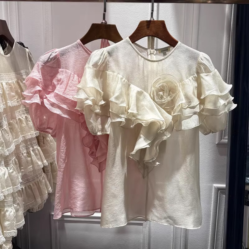 2025 summer new women's clothing French gentle temperament three-dimensional flower round neck bubble short sleeved shirt top