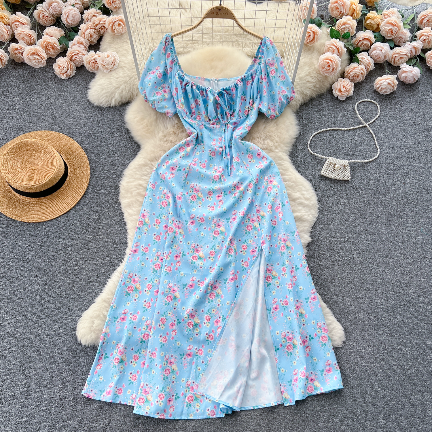 French style pure desire floral bubble sleeve dress for women in summer, slimming and exuding a super fairy forest style split skirt