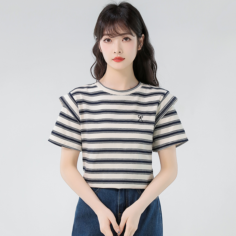 Color blocking striped short sleeved t-shirt for women 2025 new popular summer casual loose and versatile look slim round neck top for women