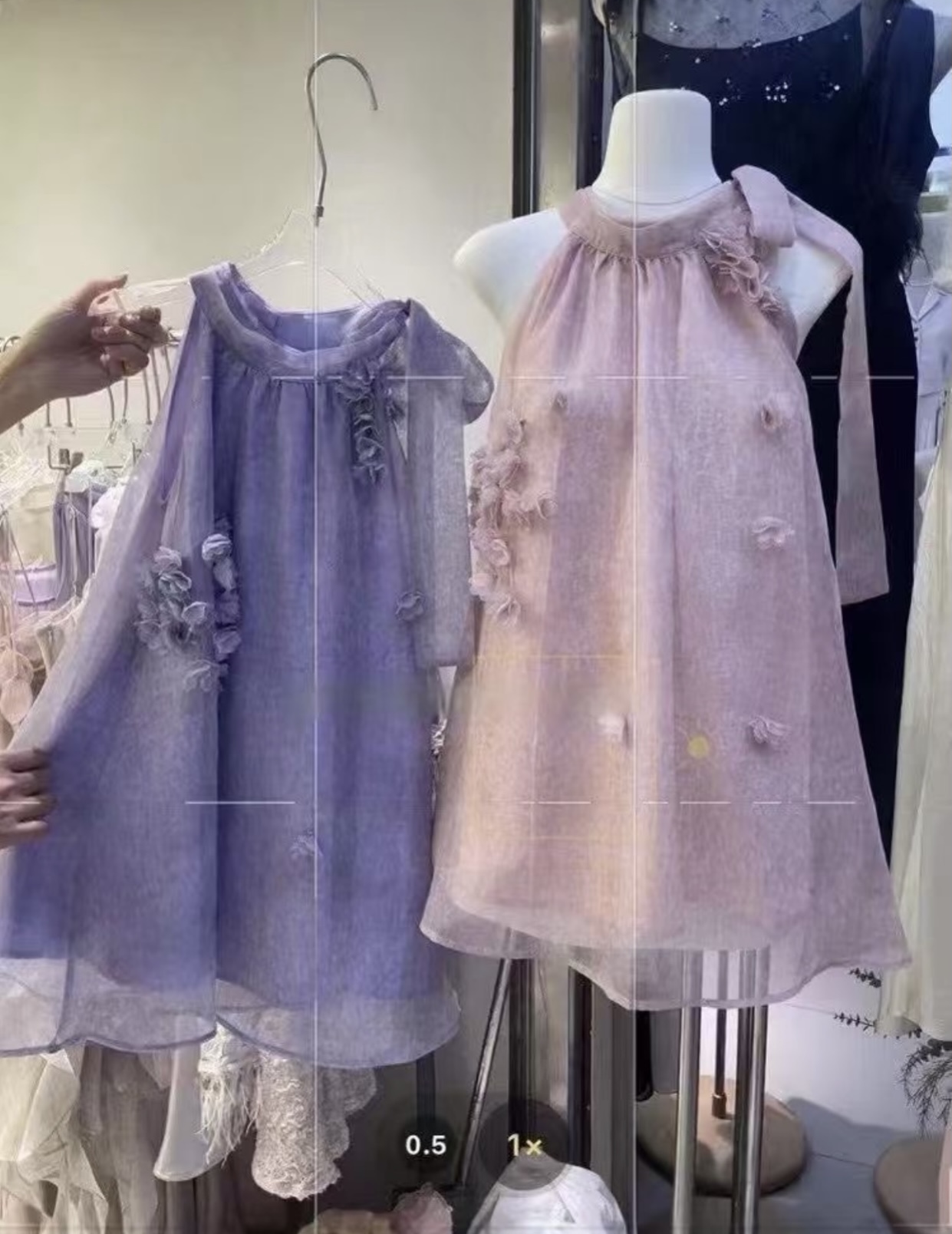 2025 Summer New Gentle and Romantic Hanging Neck Dress for Women Heavy Industry, Sweet and Sleeveless Blossoms, Waist cinching and slimming Skirt