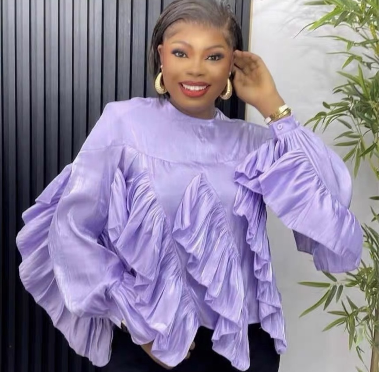European and American retro style round neck ruffled loose long sleeved shirt, women's stylish irregular top