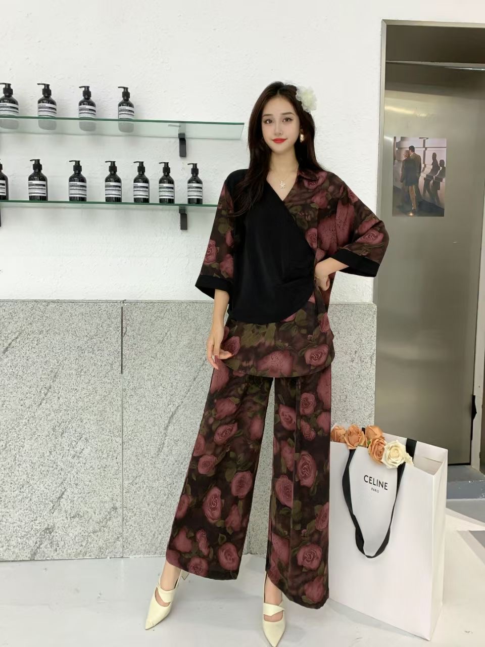 Fashion patchwork top, wide leg pants, loose and stylish two-piece set for reducing age