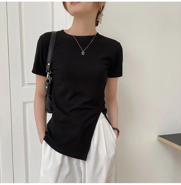 Short sleeved T-shirt women's summer new Korean version slim fit hem slit bottom shirt for girls, fashionable design sense versatile top
