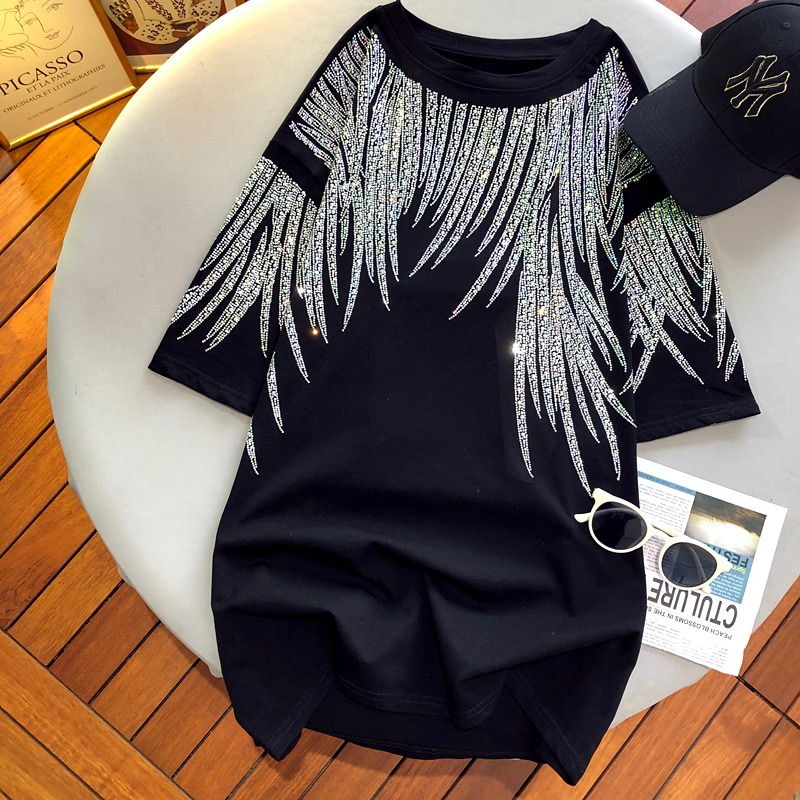 Oversized size 100-150KG Fat mm Heavy duty Bright Diamond Feather Wings Short sleeved T-shirt Women's Black Age Reducing Versatile Top Trendy