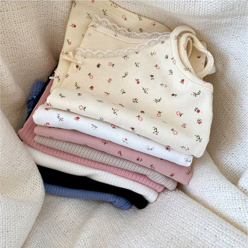 Tank top women 2023 summer new item for girls Japanese style interior with lace floral small suspenders, wearing clothes outside, women's clothing