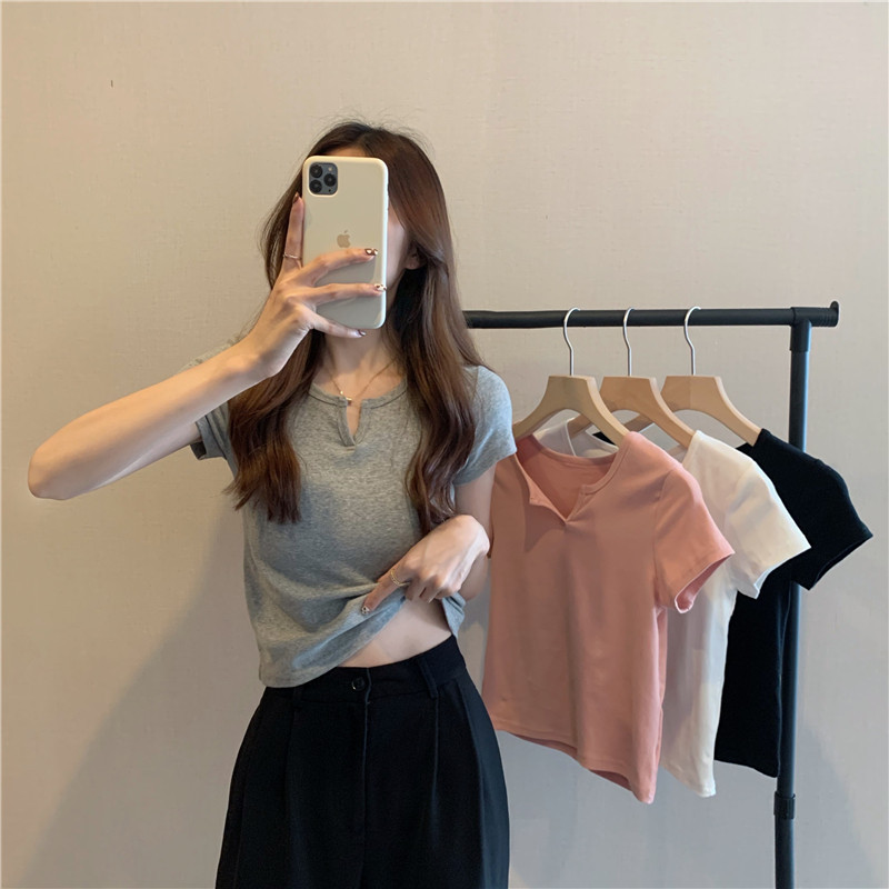 Short women's summer design, pink slim fit with exposed navel, spicy girl women's T-shirt short sleeved, 2025 summer new clothes