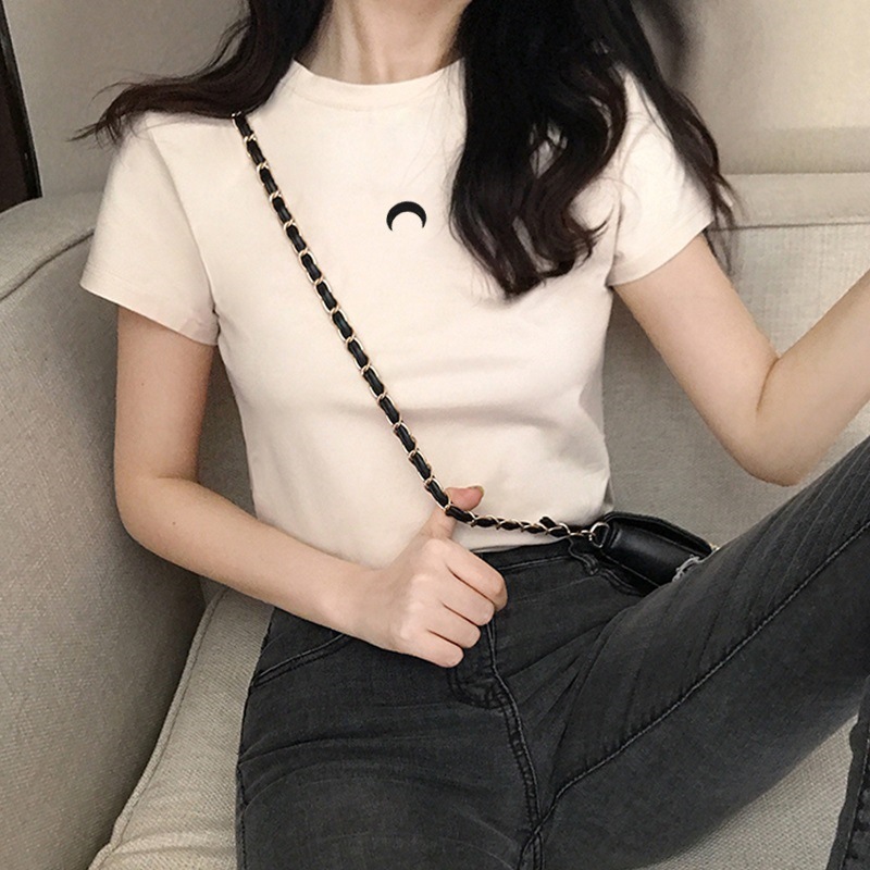 Korean women's clothing 2025 new black and white top slim fit short sleeved T-shirt women's moon print summer cross-border wholesale