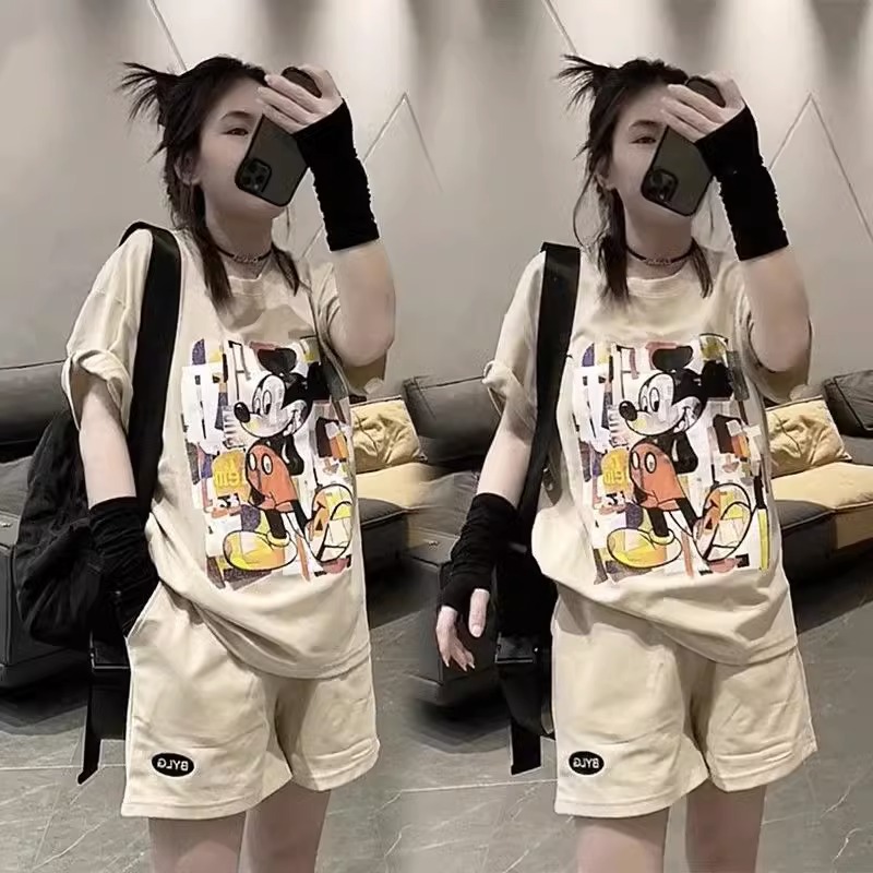 Oversized size 100-150KG chubby mm cartoon printed casual set for women's fashion sports short sleeved T-shirt shorts two-piece set