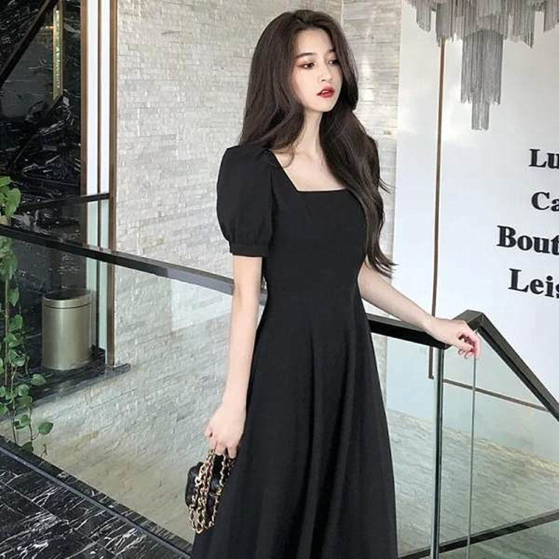 Hepburn style dress for women 2023 new summer collection, slim waist, black skirt, French square neckline, knee length long skirt