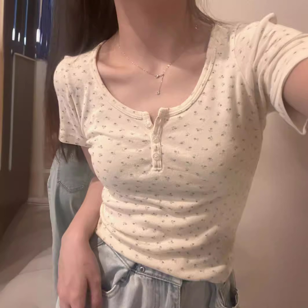 Summer new style U-neck floral short sleeved shoulder short top for women, slim fit and slimming bottom, small and fresh T-shirt wholesale for women