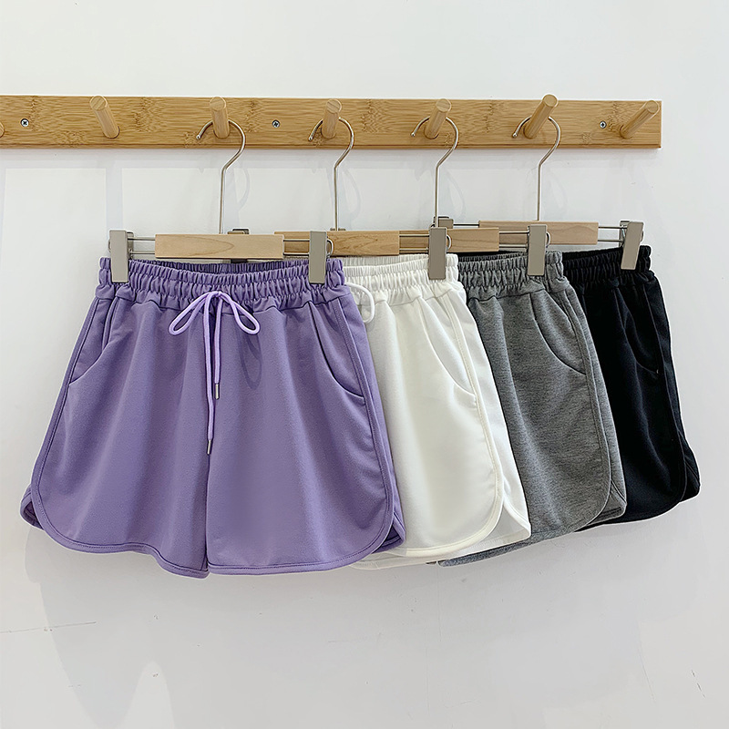 Sports shorts for women in the summer of 2025, thin and slimming, wearing high waisted loose casual pants for outerwear