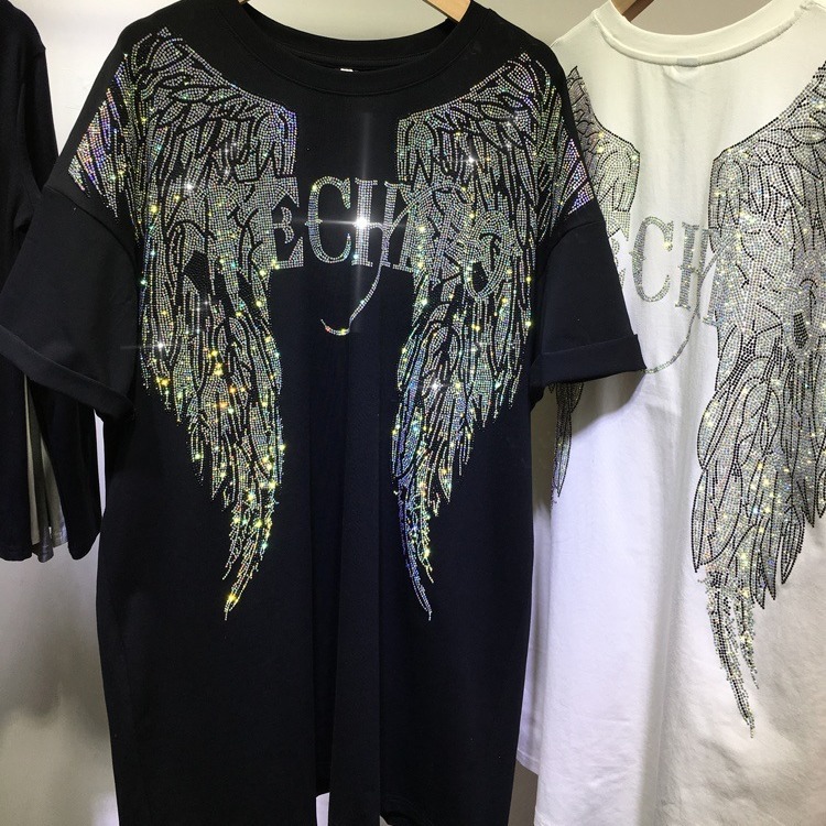 Fat and plus size 300 pounds, heavy duty rhinestone short sleeved T-shirt, women's wings, summer new product, light luxury and slimming top