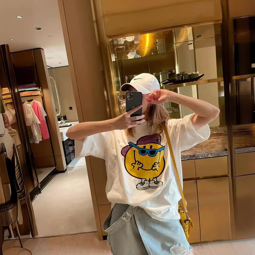 2024 new spring and summer cartoon round neck white short sleeved t-shirt for women with loose design and versatile half sleeved top trend