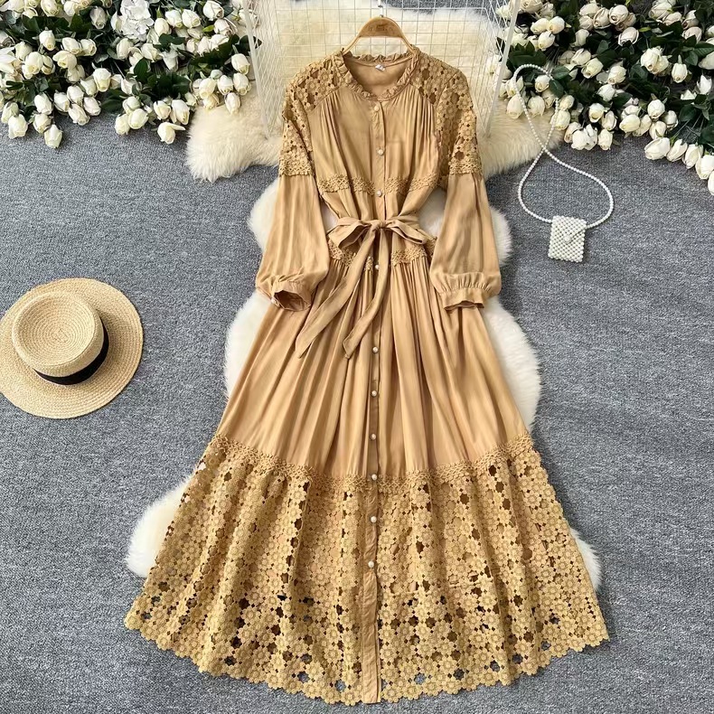 French retro hollowed out hook and flower lace patchwork bow strap waist cinching single breasted knee high dress autumn new style