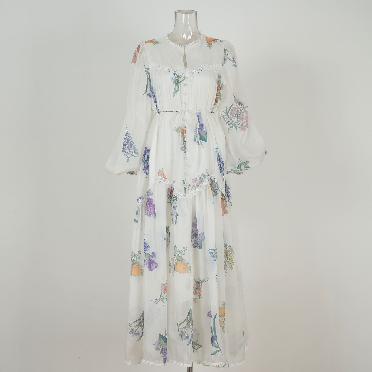 French lace V-neck lantern sleeve dress for women in summer, with a slimming waist and a large floral print, featuring a mid length skirt