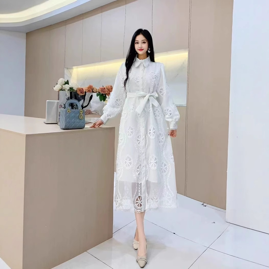 Palace style dress for women 2024 new heavy industry embroidery hollowed out flower breasted slim fit mid length bubble sleeve dress