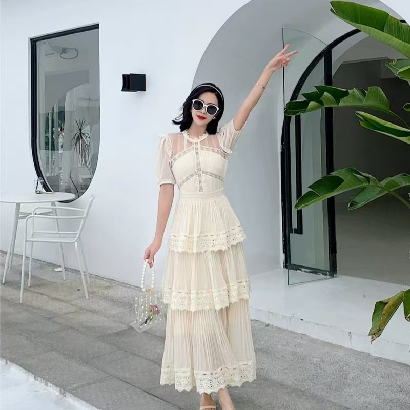 French style bubble sleeves, lace patchwork pleated cake dress, women's summer waist cinching, slimming temperament, super fairy first love dress