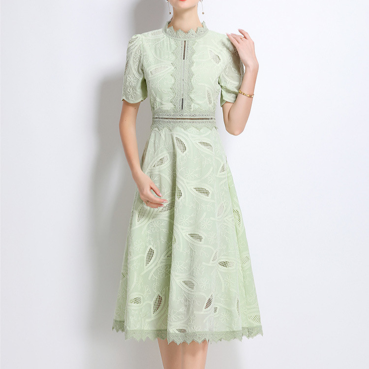 High end fashion short sleeved dress for women 2025 new style French heavy industry hollow hook flower lace waist cinching elegant long skirt