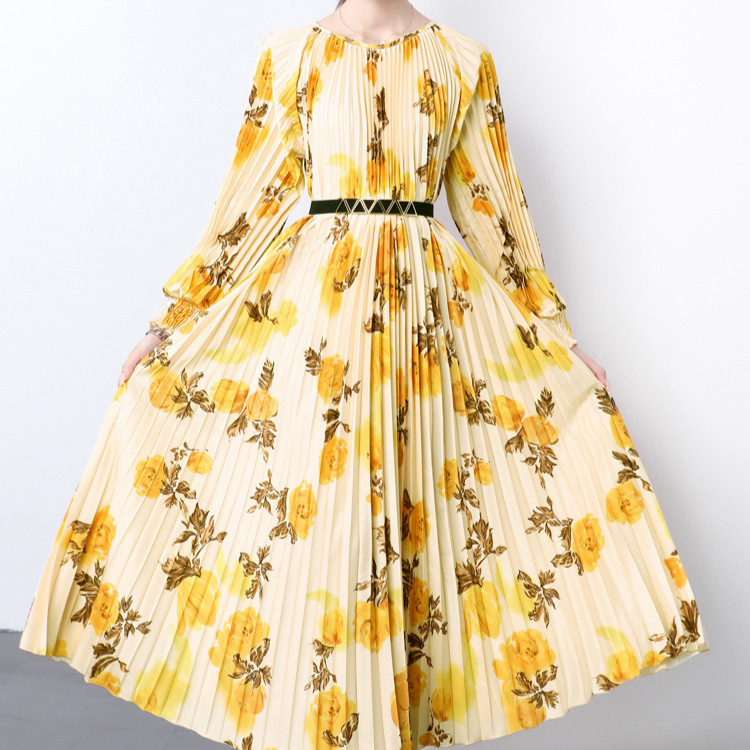 European and American style 2024 new women's dress with oversized skirt print, pleated waist cinching, lace up, vacation casual long dress