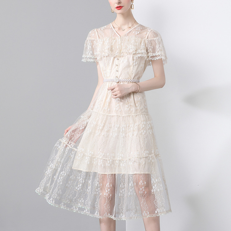 French high-end women's dress 2025 summer design sense lace ruffle edge splicing waist cinching temperament dress