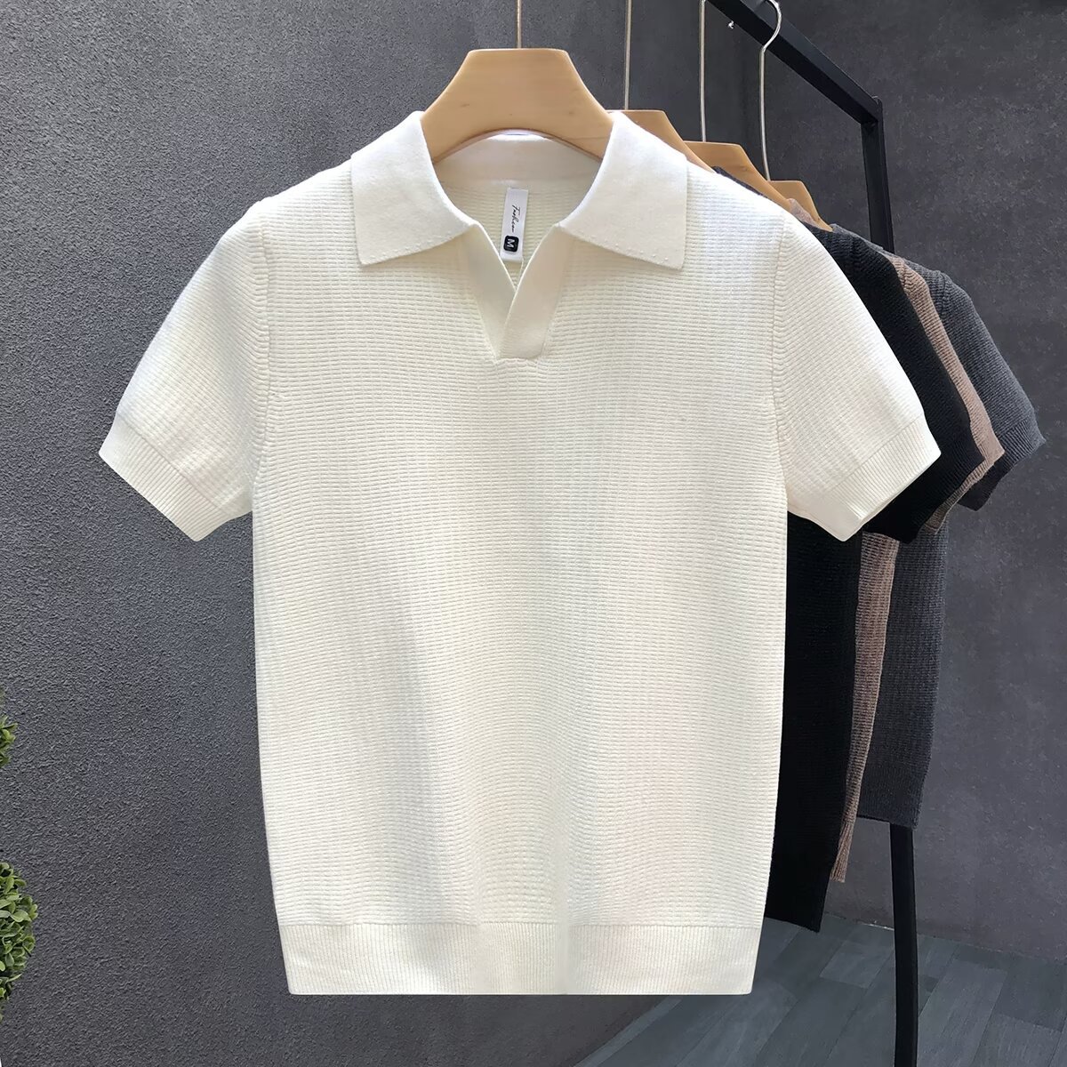 2025 Men's Summer New Knitted Laisel Scissor Neck Short Sleeve Knitted Shirt Cool Slimming Anti Wrinkle T-shirt