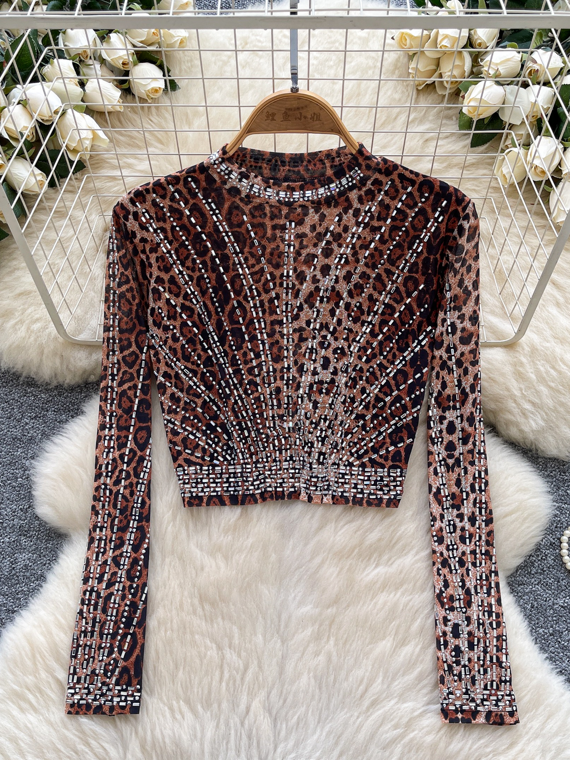 European and American ins top women's summer fashion heavy industry hot stamping diamond round neck slim fit and slimming short style long sleeved mesh t-shirt base
