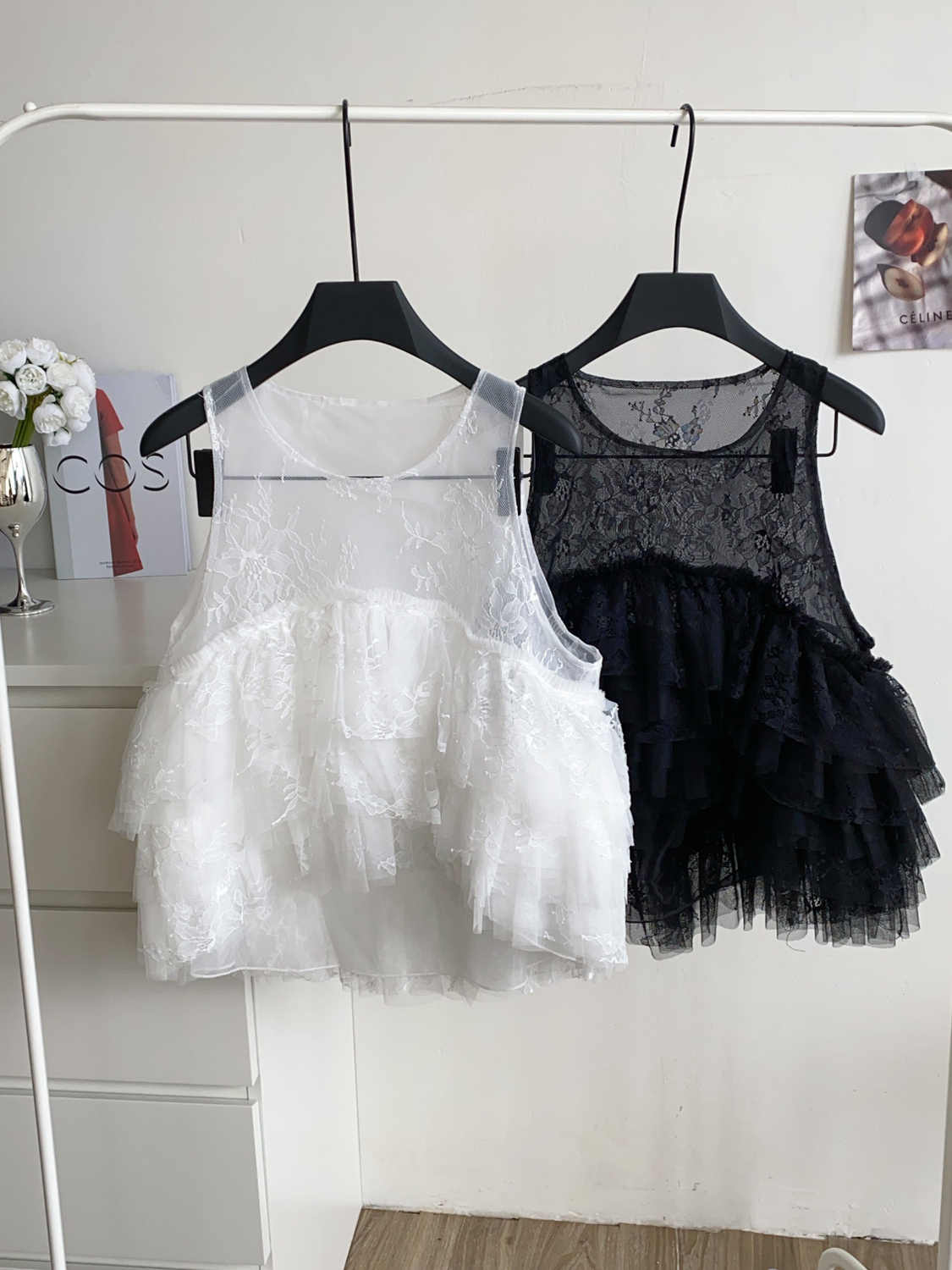 Light luxury heiress high-end sleeveless vest for women in summer with mesh and ruffle edge design, exquisite and unique, beautiful top trend