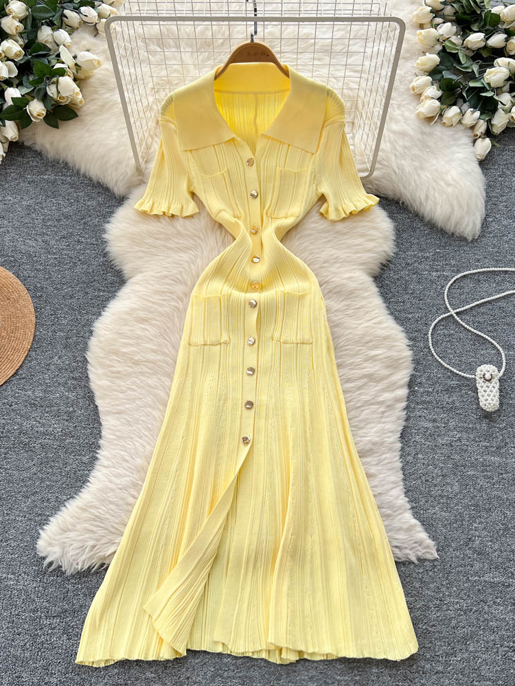 Korean version of minimalist design with a lapel knit dress for women in summer, slim fit and slimming, single breasted and elegant long skirt for ladies