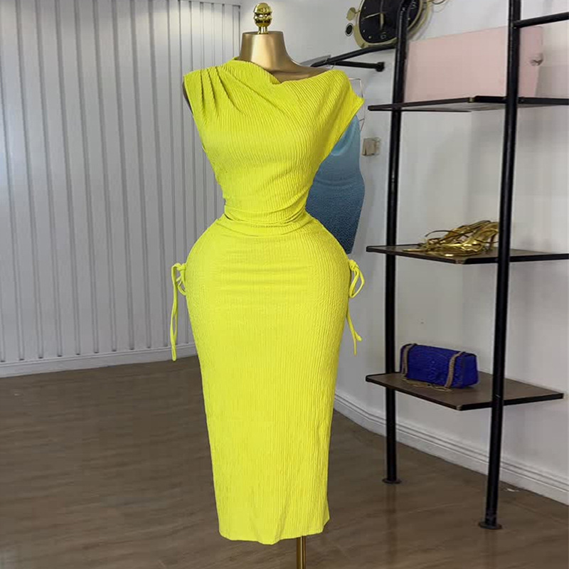 European and American cross-border women's clothing 2025 summer new style temperament slanted collar short sleeved top high waist strap half skirt set