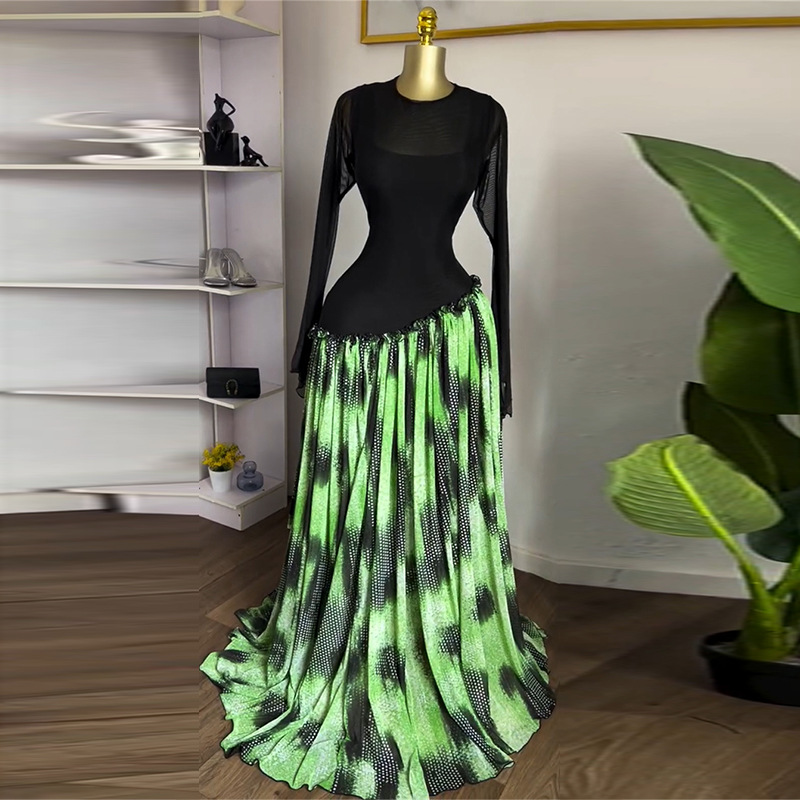 European and American women's clothing 2025 autumn new item sweet and fresh round neck long sleeved high waisted slimming patchwork dress long skirt