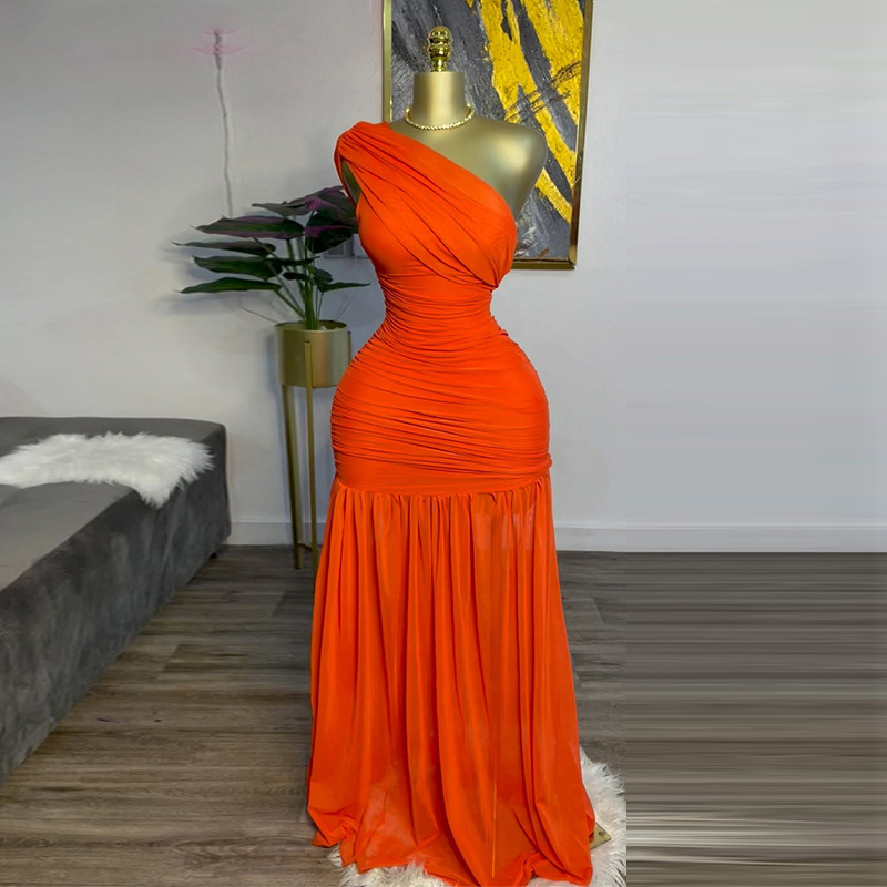 European and American women's clothing 2025 autumn new item sweet and fresh sloping shoulder collar, high waist slimming, wrapped buttocks patchwork dress, long skirt