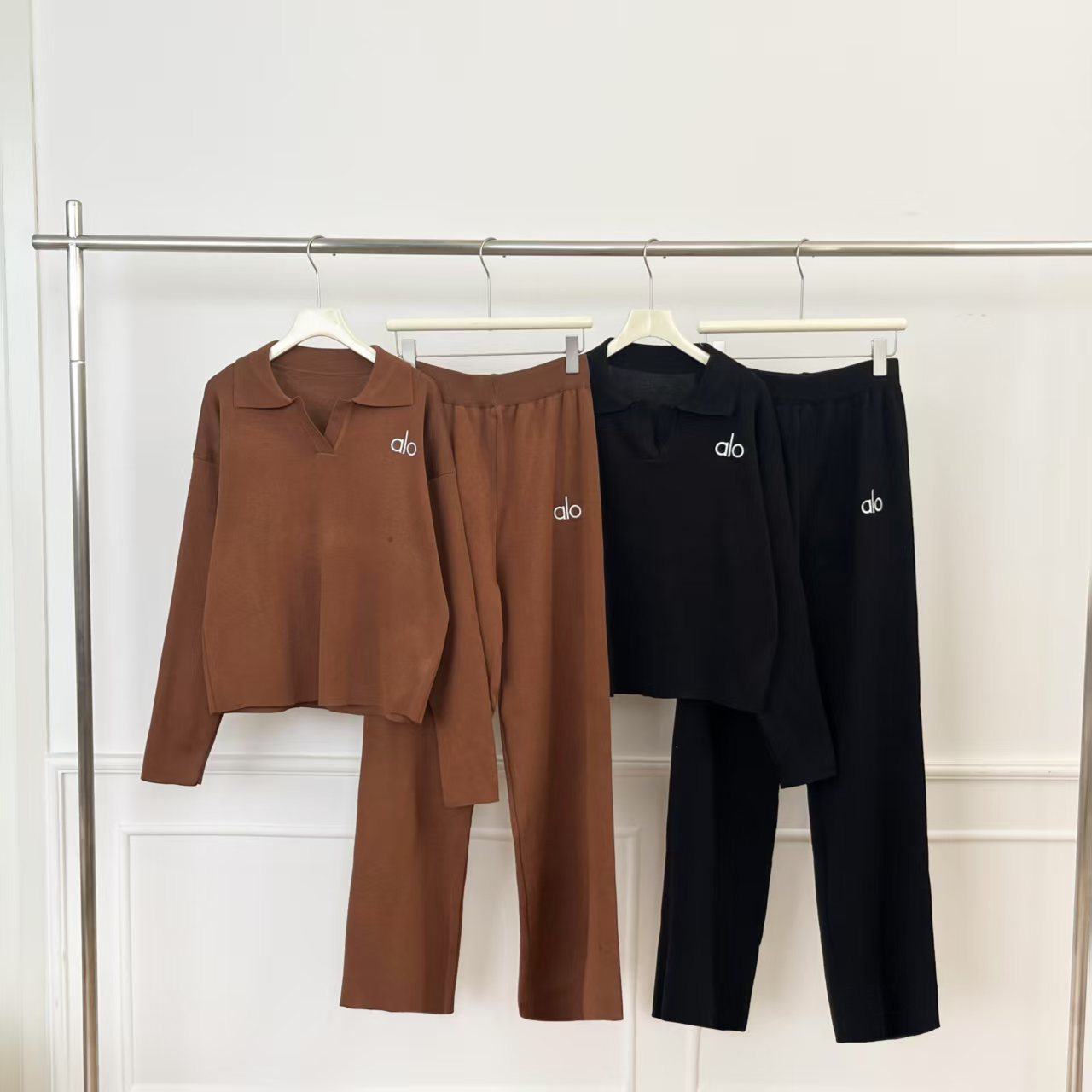 Cross border 2025 Spring and Autumn New Polo Collar Collar Knitted Casual Top High Waist Wide Leg Pants Women's Two Piece Set