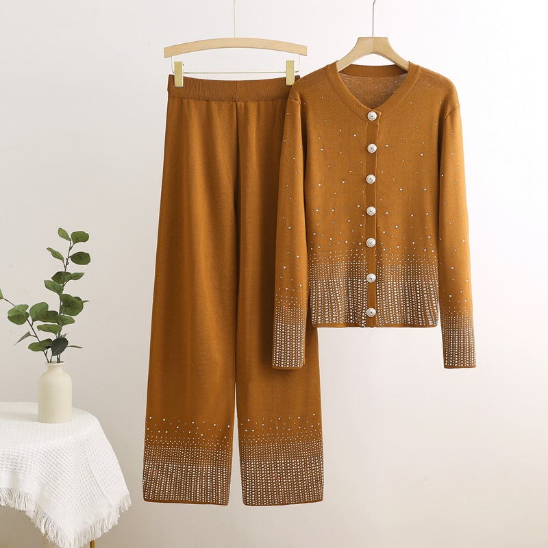 European goods heavy industry diamond studded knitted sweater for women's spring and autumn design sense, high-end western-style slimming cardigan jacket, long pants set, trendy