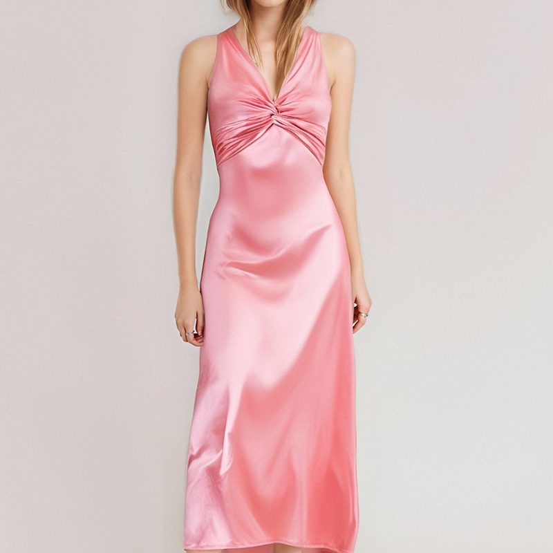 Independent Station 2025 Spring New Cross border Women's Sexy V-neck Wrinkle Slimming and Stylish Dress
