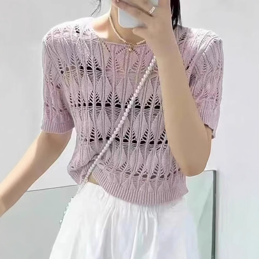 Hollow out short knitted sweater for women 2023 summer new style, loose and slimming, thin French style base shirt top Hollow out short knitted sweater for women 2023 summer new style, loose and slimming, thin French style base shirt top