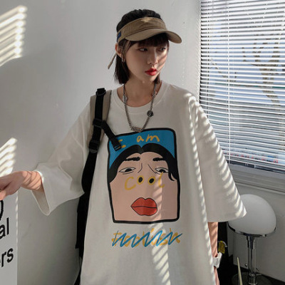2022 New Instagram Trendy Short Sleeve Design for Women's T-Shirt, Small and Unique Half Sleeve Summer Dress, Loose Large Top