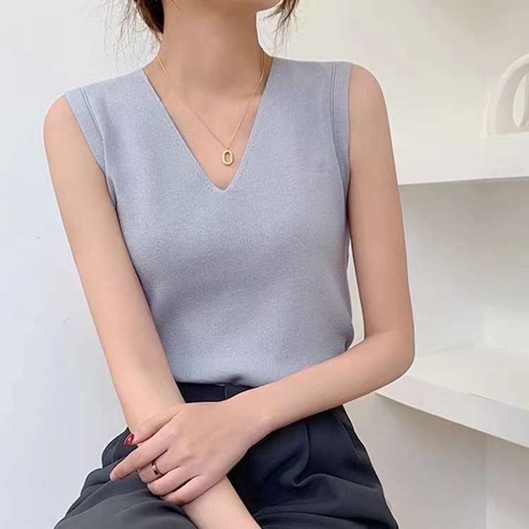 Vest women's summer outer knitted sweater V-neck sleeveless suit with bottom layer, fashionable and stylish ice silk suspender top