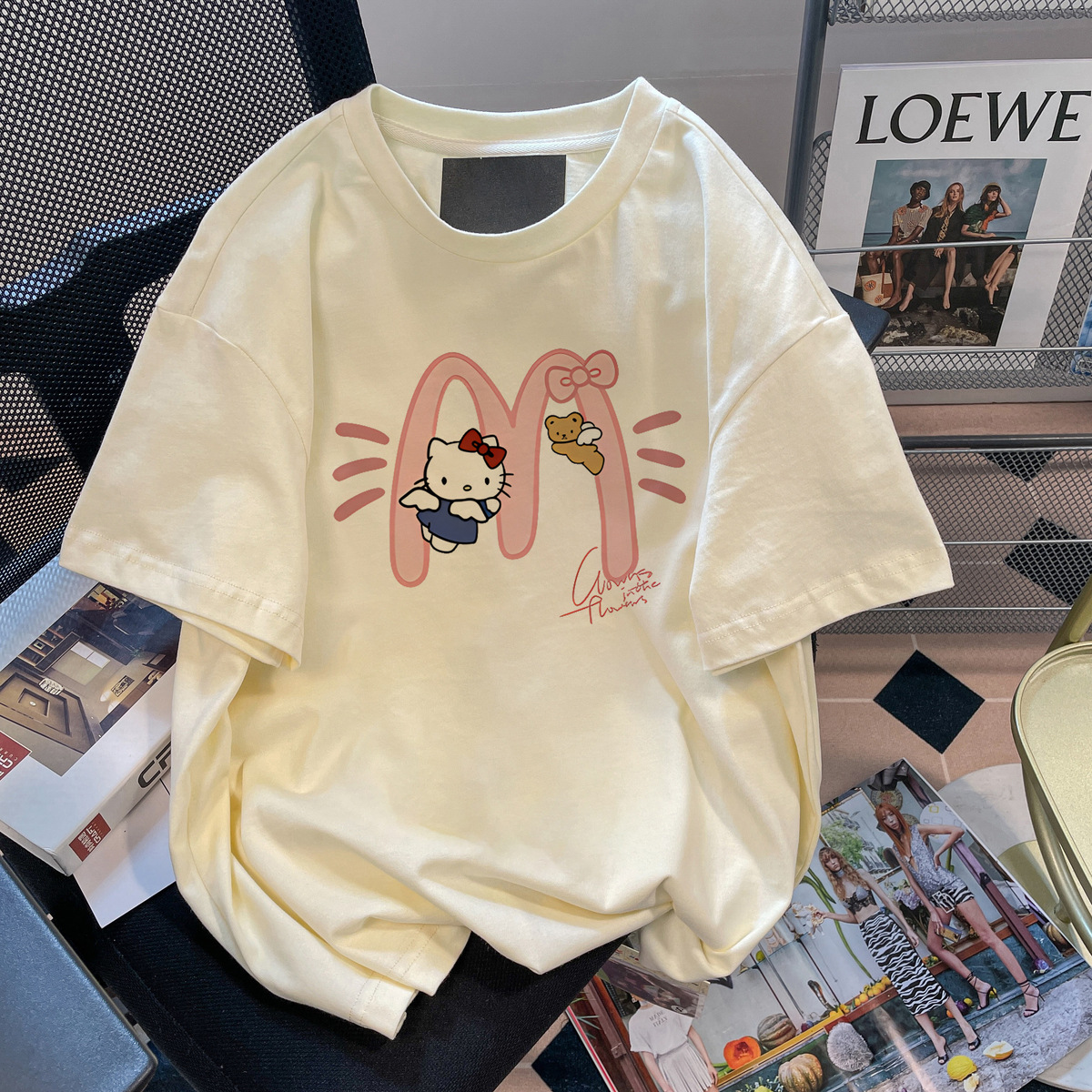 Apricot Japanese college style Kitty cat short sleeved T-shirt for women's summer loose fit, slimming and cute versatile half sleeved top