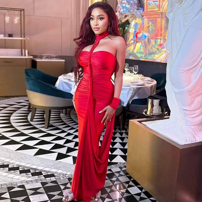 European and American style solid color temperament women's dress backless lace up strapless bag hip skirt pleated one neck dress banquet dress