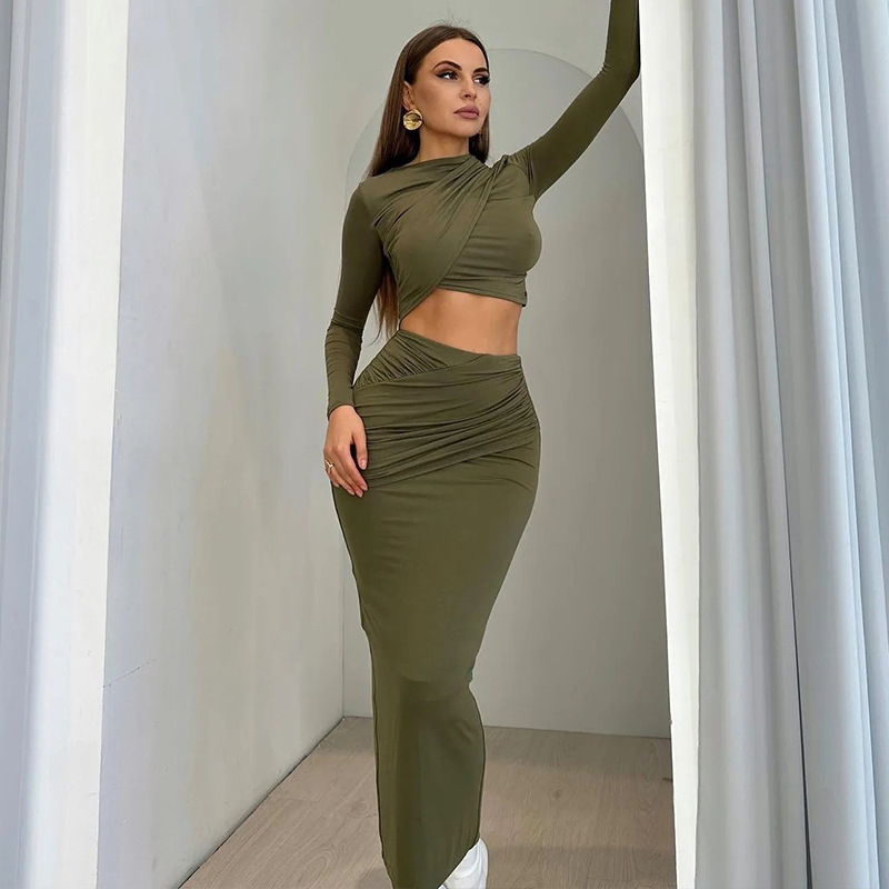 European and American style ins foreign trade solid color round neck irregular long sleeved crop top casual half skirt two-piece set trendy women European and American style ins foreign trade solid color round neck irregular long sleeved crop top casual half skirt two-piece set trendy women