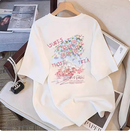 White short sleeved t-shirt for women with a niche design, summer 2024 new trendy brand loose European T-shirt top, ins trendy