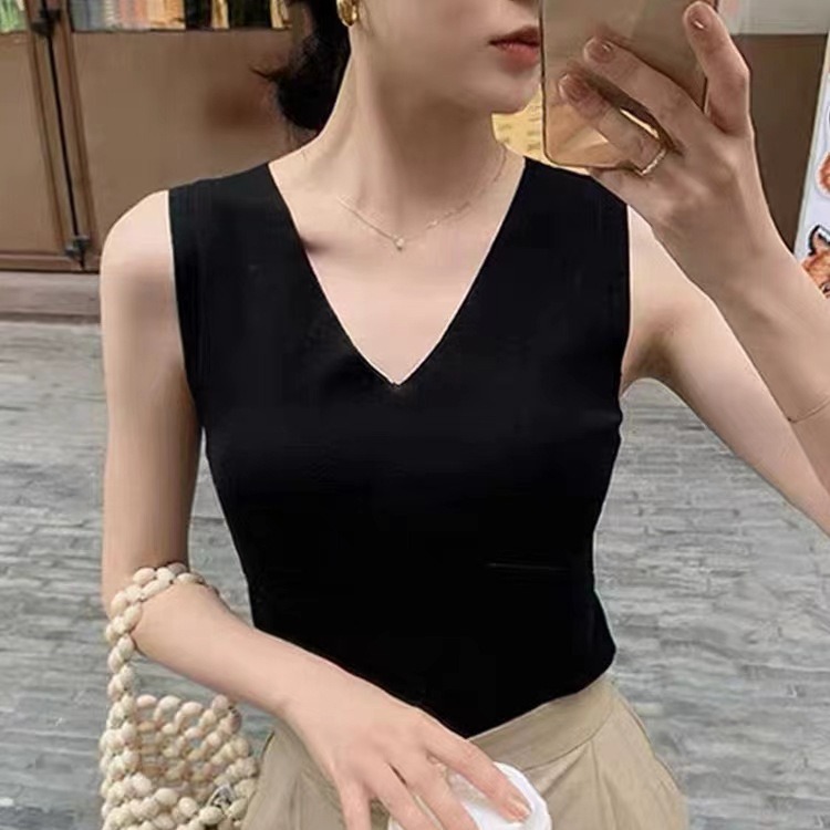 Vest women's summer outer knitted sweater V-neck sleeveless suit with bottom layer, fashionable and stylish ice silk suspender top Vest women's summer outer knitted sweater V-neck sleeveless suit with bottom layer, fashionable and stylish ice silk suspender top